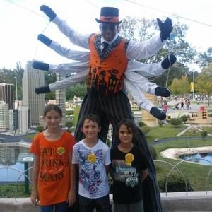 Meet your Posher, Lonna